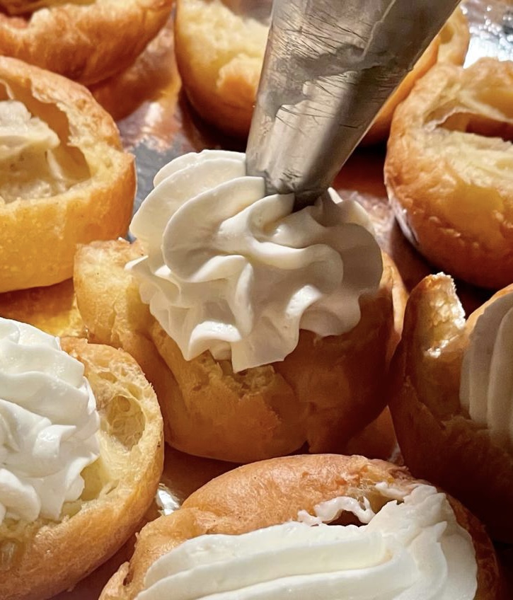 Choux garnis de crème par Chef Genfy