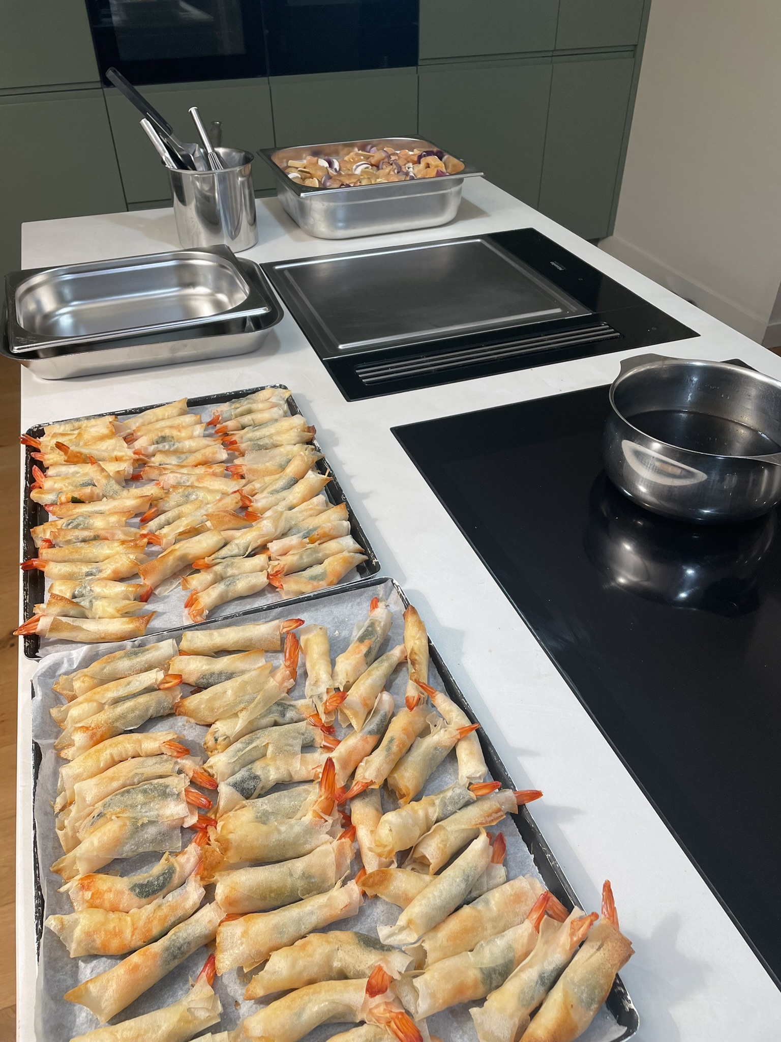 Croustillants préparés pour un cocktail Chef Genfy