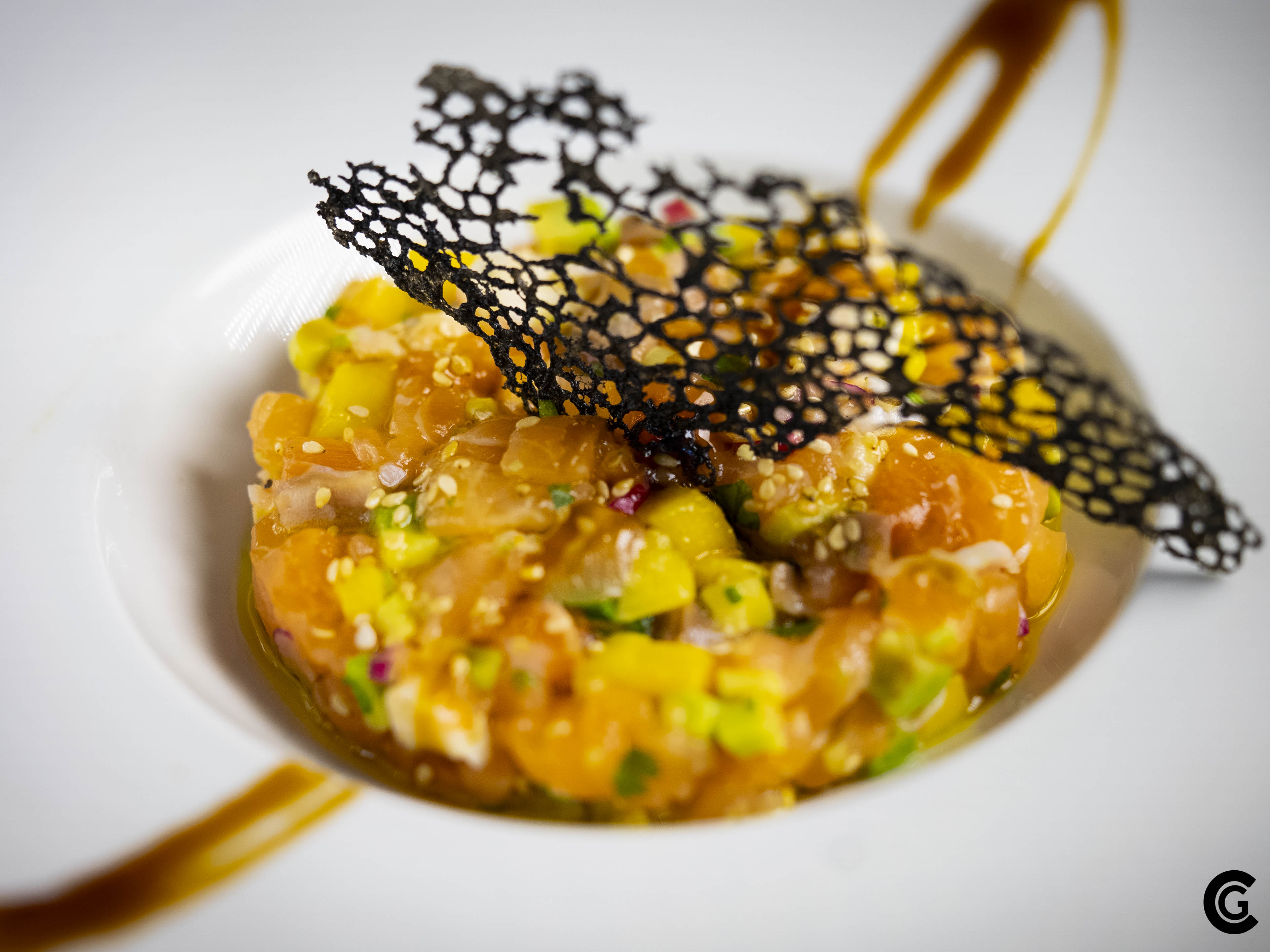 Assiette de saumon dressée par Chef Genfy