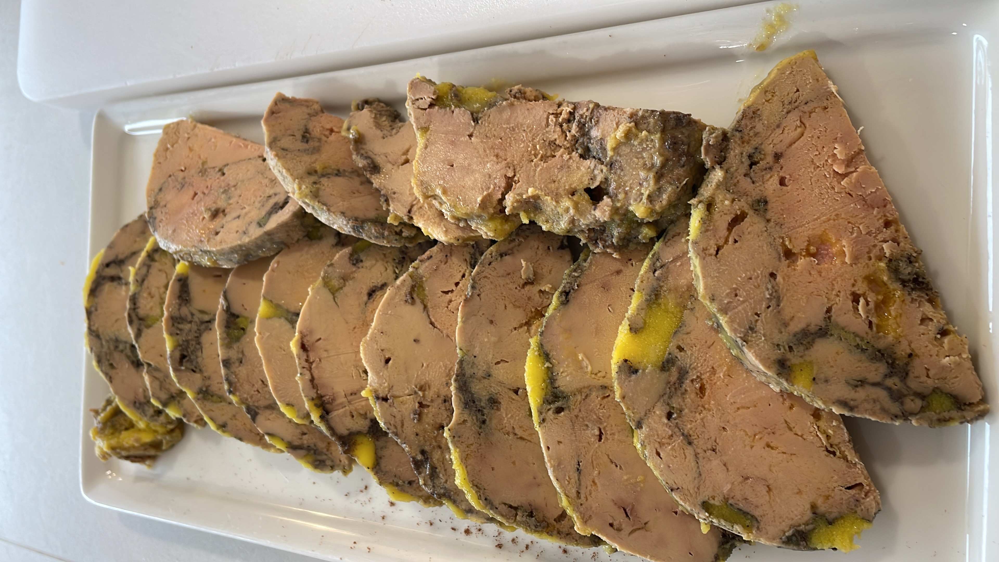 Foie gras préparé pour un cocktail Chef Genfy